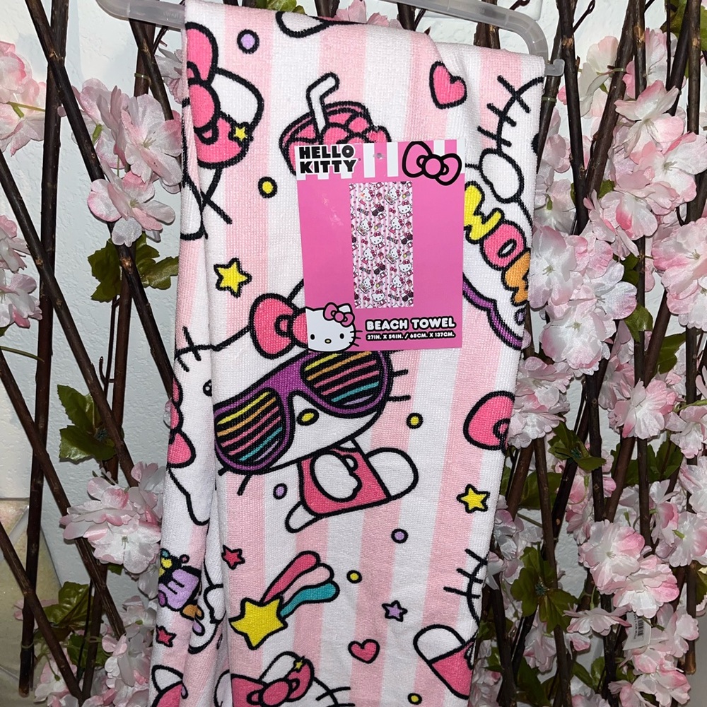 Hello kitty towel